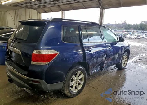 2012 Toyota Highlander Base z USA, uszkodzony, nr VIN 5TDZK3EHXCS070334